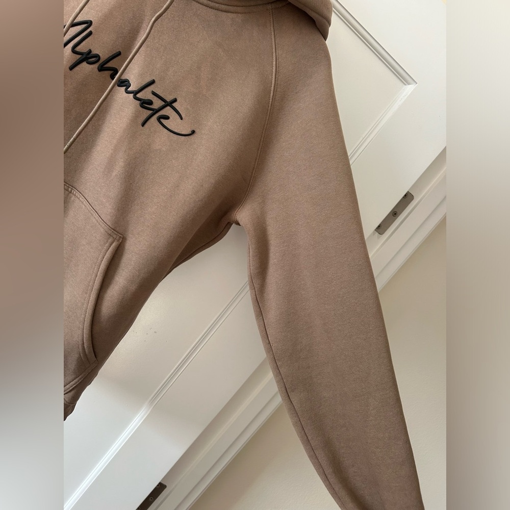 Alphalete Signature Performance Hoodie - Picture 7 of 9